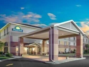 Days Inn By Wyndham Madison Ne/Windsor Ngoại thất bức ảnh